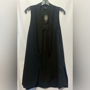 Black Sleeveless Tunic Top